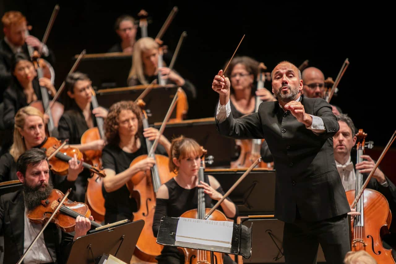 Dutch conductor Lawrence Renes with the Melbourne Symphonic Orchestra