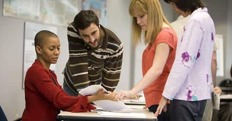 Does ethnic pay gap exist in Australia?