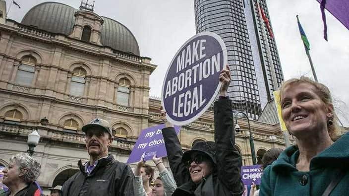 Abortion decriminalised in NSW after amended bill passes lower house. 