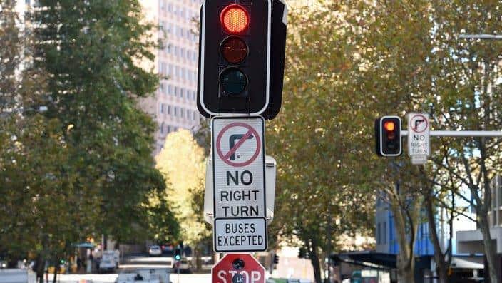 traffic lights by AAP Image-Dan Himbrechts