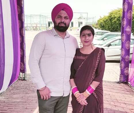 Australians stuck in India