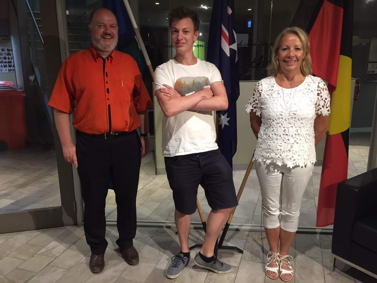 Gute Miene zum bösen Spiel: Dr. Gerhard Wiesenfeldt, Uni Melbourne; Martin Bauer, Kiel; Birgit Goetz, Martin Luther Homes