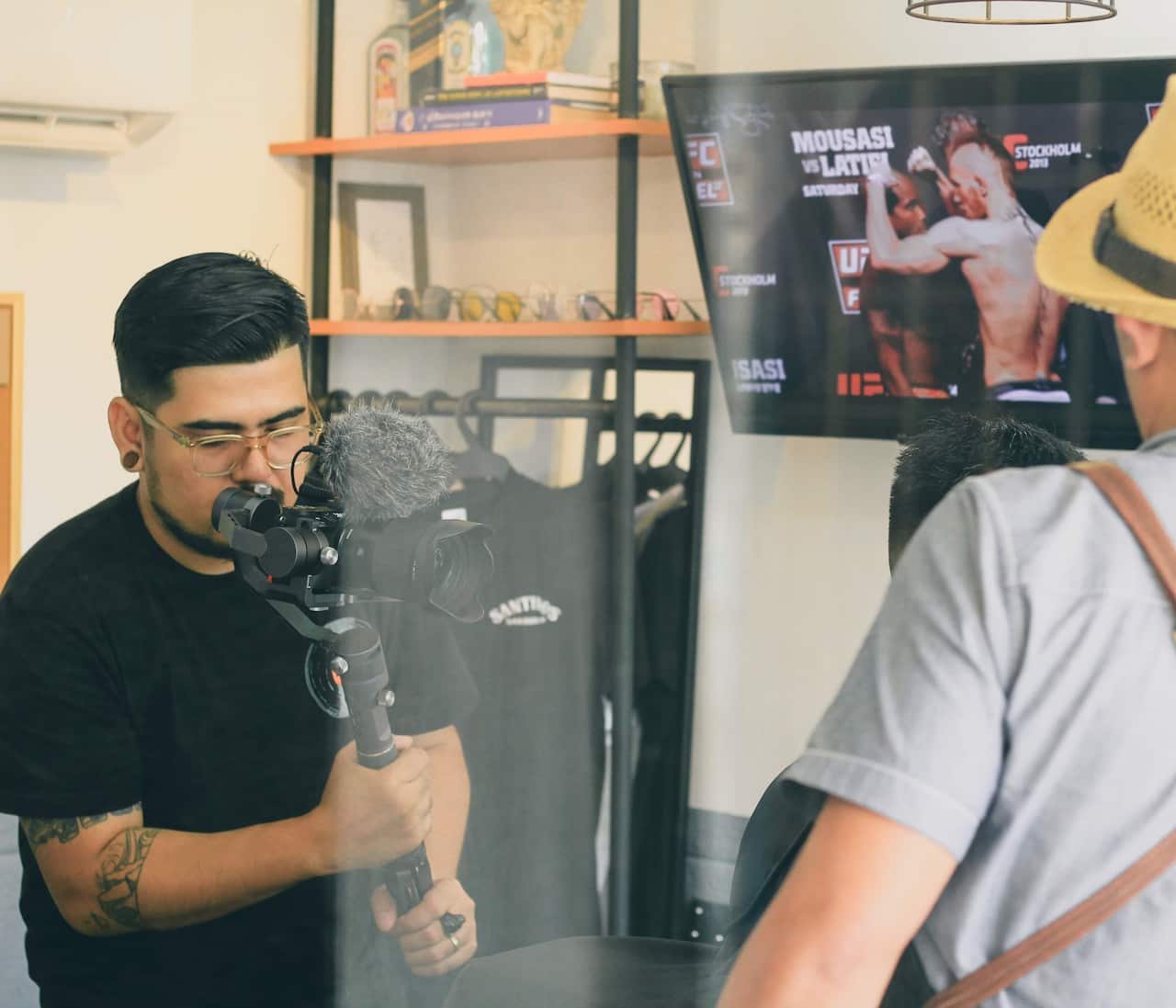 Covd-19, pandemic, food business, new migrant