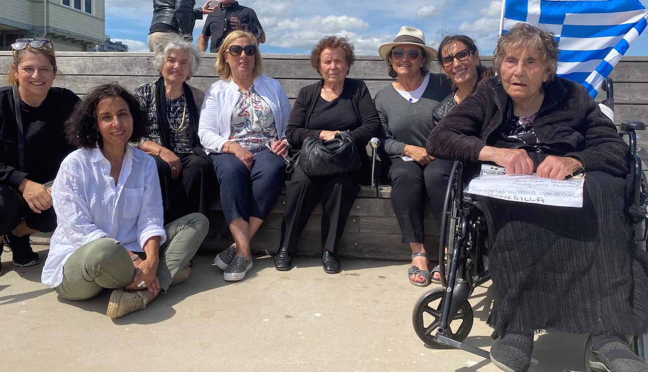 attendees at the Princes Pier Greek migrant reunion