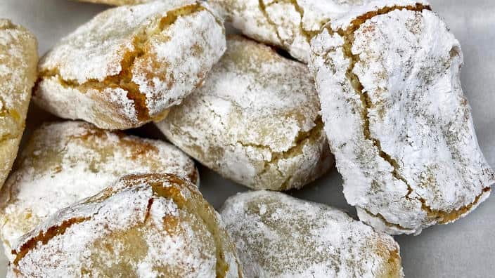 Team crunchy-chewy right here!