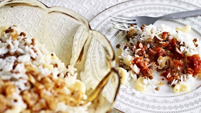 Lentils and rice with tomato (koshari)