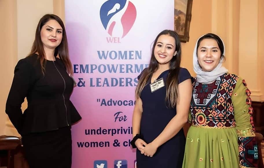 خانم انوری در کنار وظیفه دولتی‌اش، ریاست سازمان توانمندسازی و رهبری زنان را نیز بر عهده دارد.