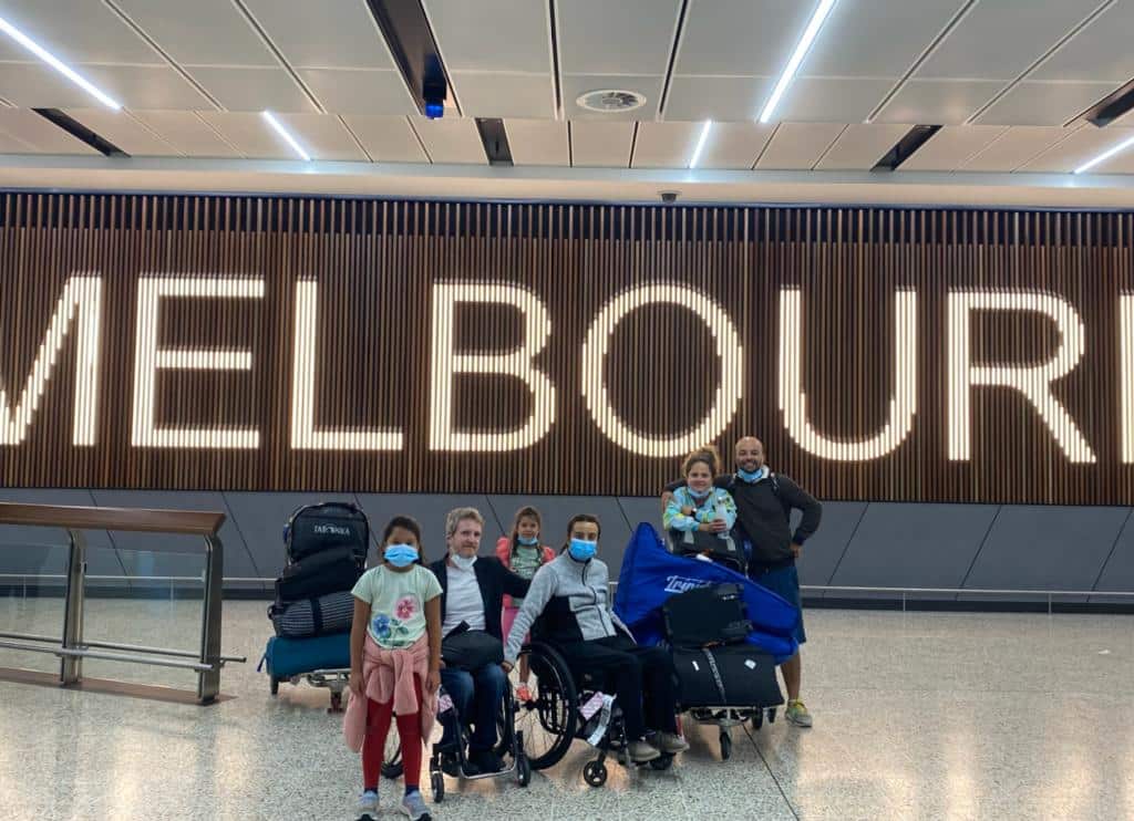 Rocca en el aeropuerto de Melbourne.