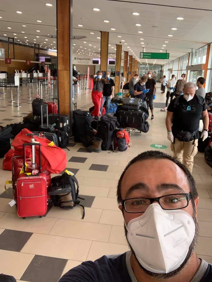 Rodolfo Canestrari and his team waiting to be embarked in Hobart
