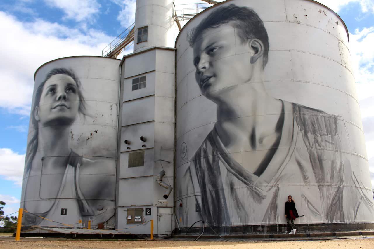 Artist Julia Volchkova