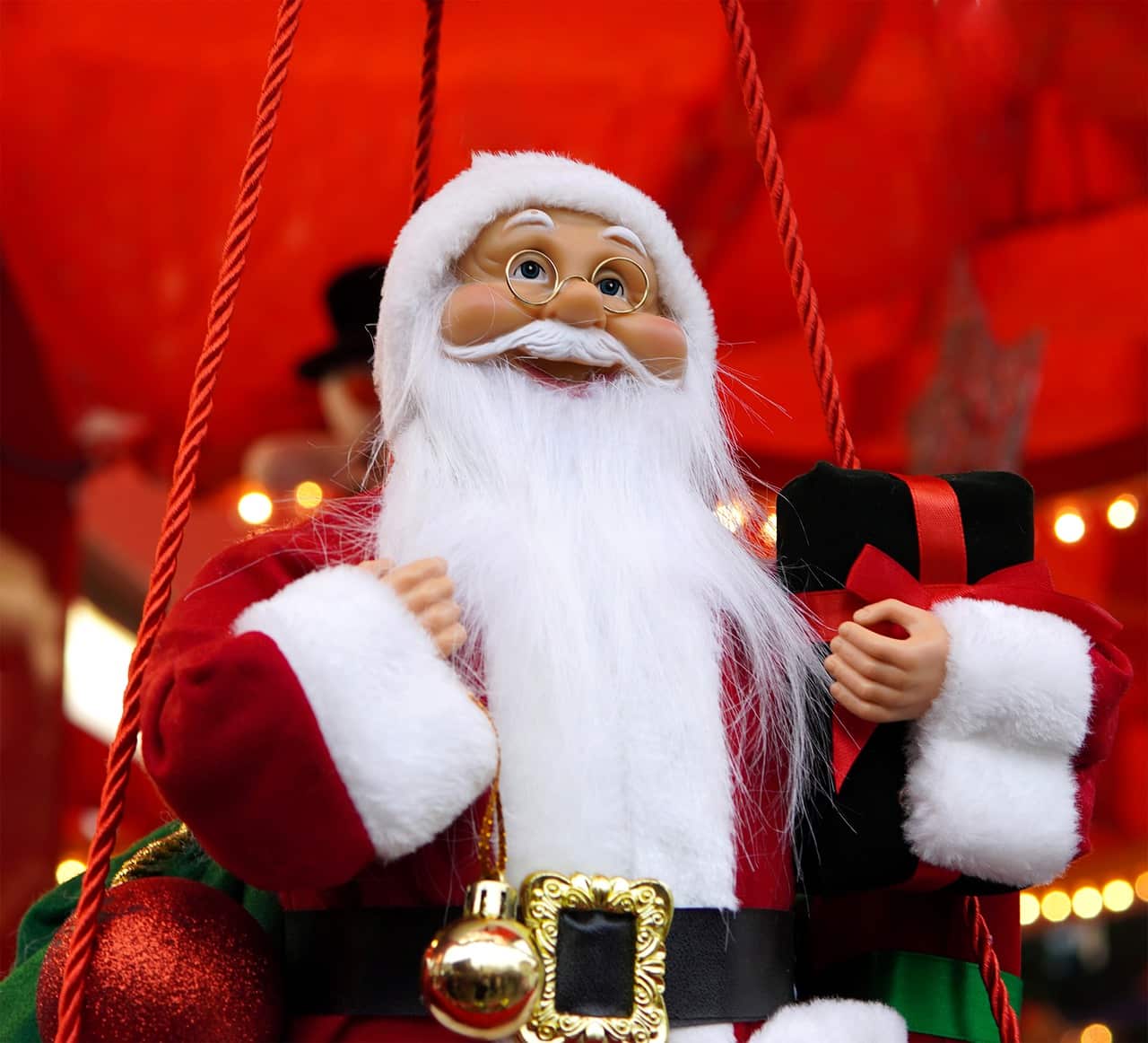 Trẻ thơ với thế giới diệu kỳ và niềm tin...bất diệt ông già Noel là có thật. Cha mẹ sẽ làm gì với "sớ xin quà" của con?