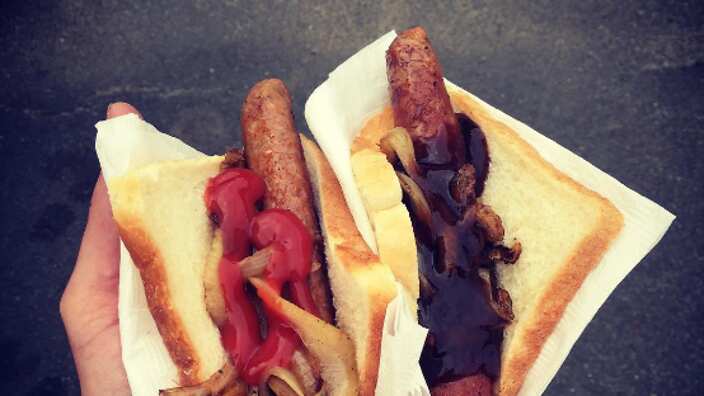  Do you ever rock the status quo with bbq sauce? (Instagram) 