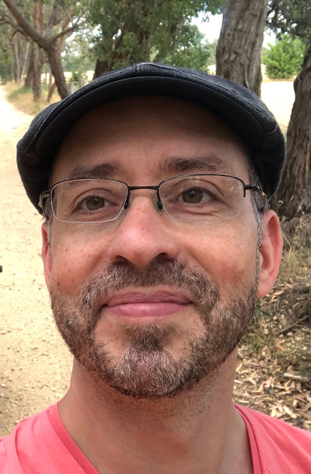  Andrés Stein, bombero voluntario nacido en Argentina que integra la Brigada de Eltham en Victoria. 