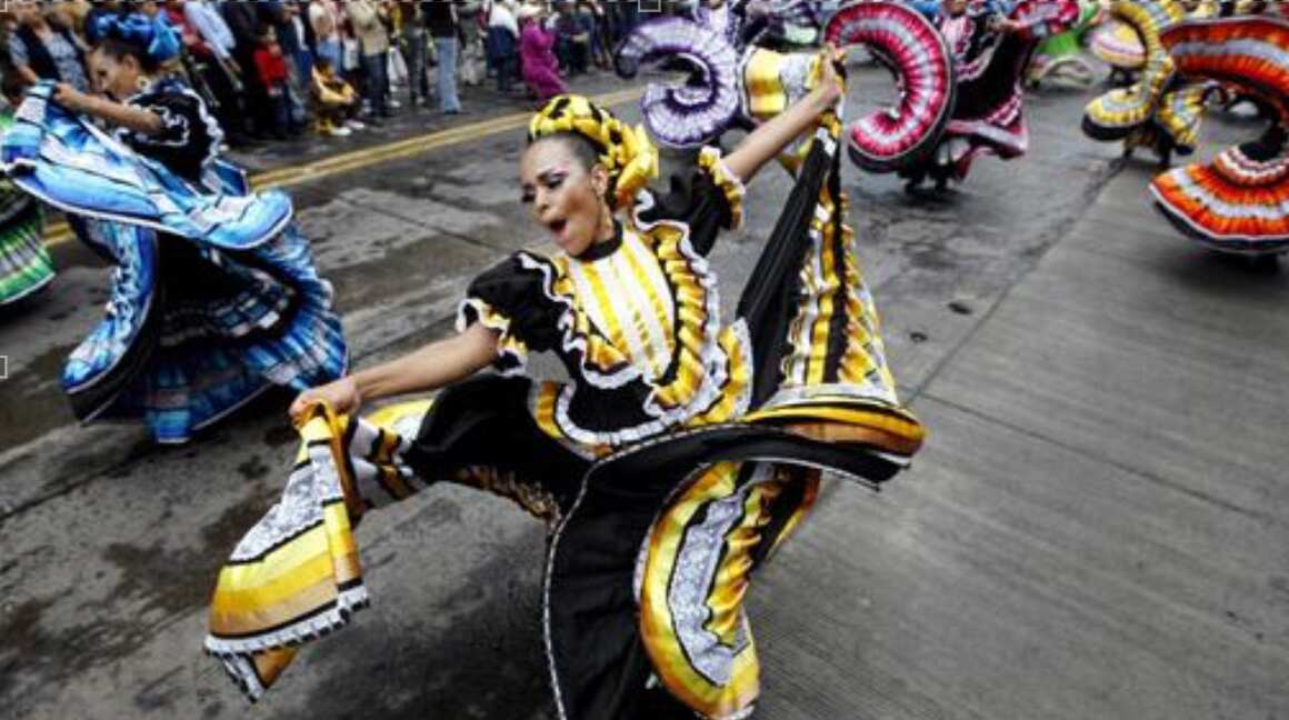 Baile típico mexicano.