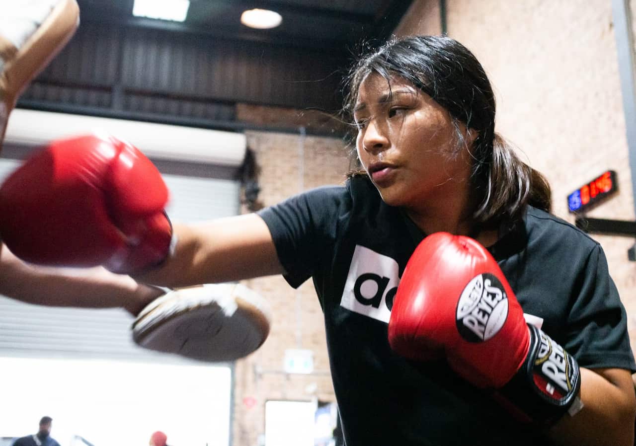 Rosario Marcial has resumed her boxing career in Australia.