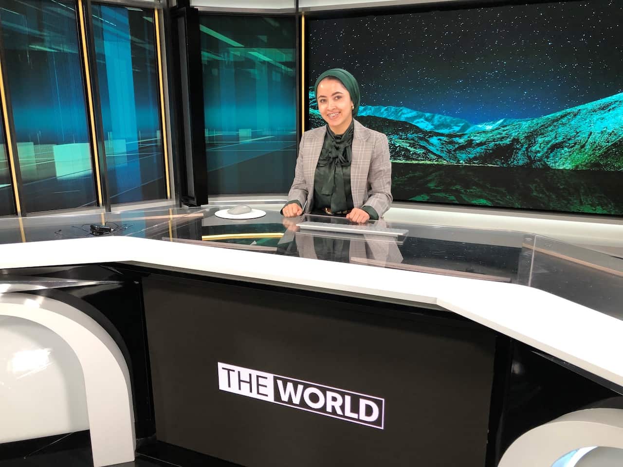 شمسیه حسین‌پور می‌گوید آرزو دارد در آینده به عنوان خبرنگار جنگ کار کند.