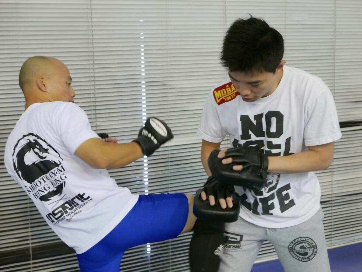 Jun participates in Shooto competition in Japan
