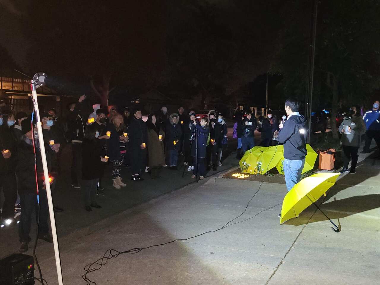 阿德雷德的六四光燭光晚會有過百人參與