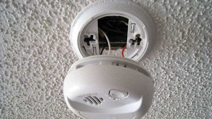 Smoke alarm 