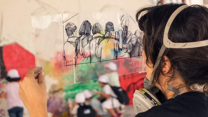 Alice Pasquini at work