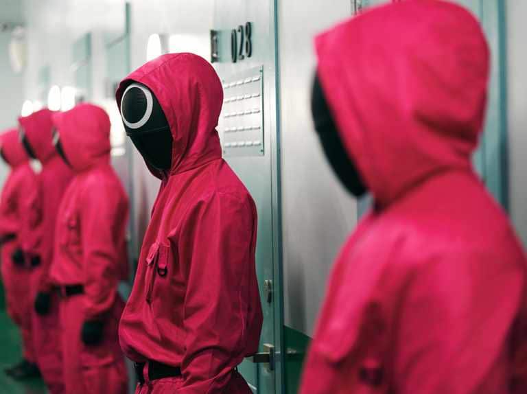          Squid Game features striking visuals                      