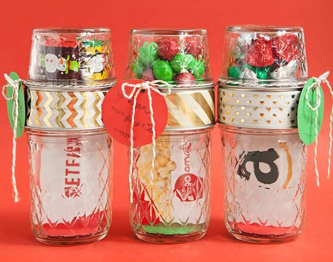 Hũ thủy tinh chứa kẹo