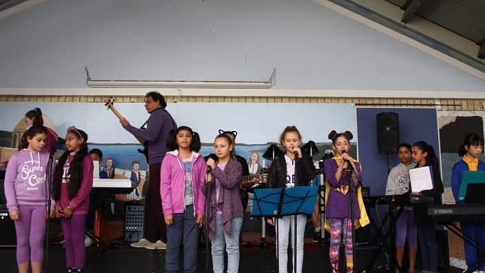 Greek Australian pupils during cancer fundraising in Perth
