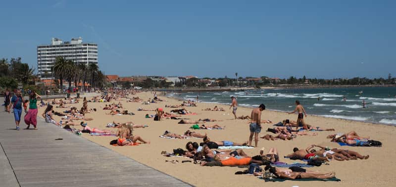 Melbourne beaches unsafe for swimming 