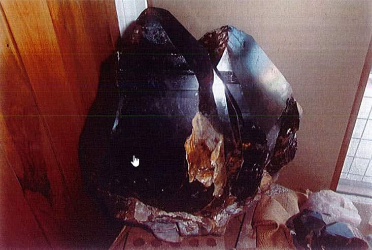 Police are appealing for information after a stone valued at $100,000 was stolen from a museum in Tingha, in Northern NSW