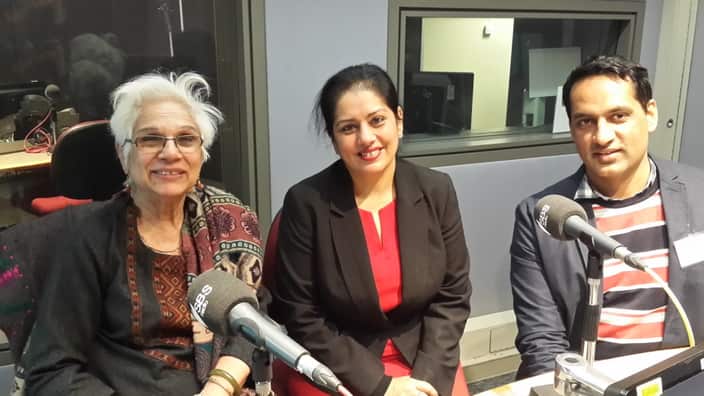 Prof Supriya Singh and Jasvinder Sidhu with SBS Punjabi's Manpreet K Singh