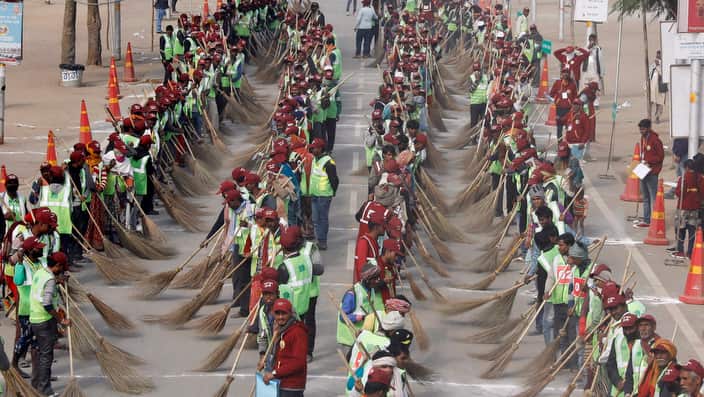 Indian sweepers totaling 10, 000 brooming to make a world record at Sangam