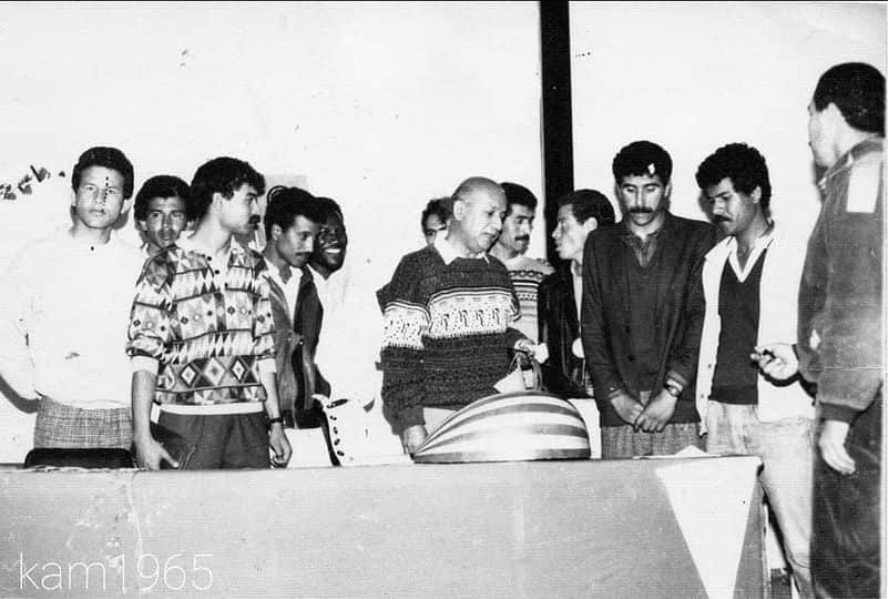 صورة قديمة في الستينسات لمظفر النواب 