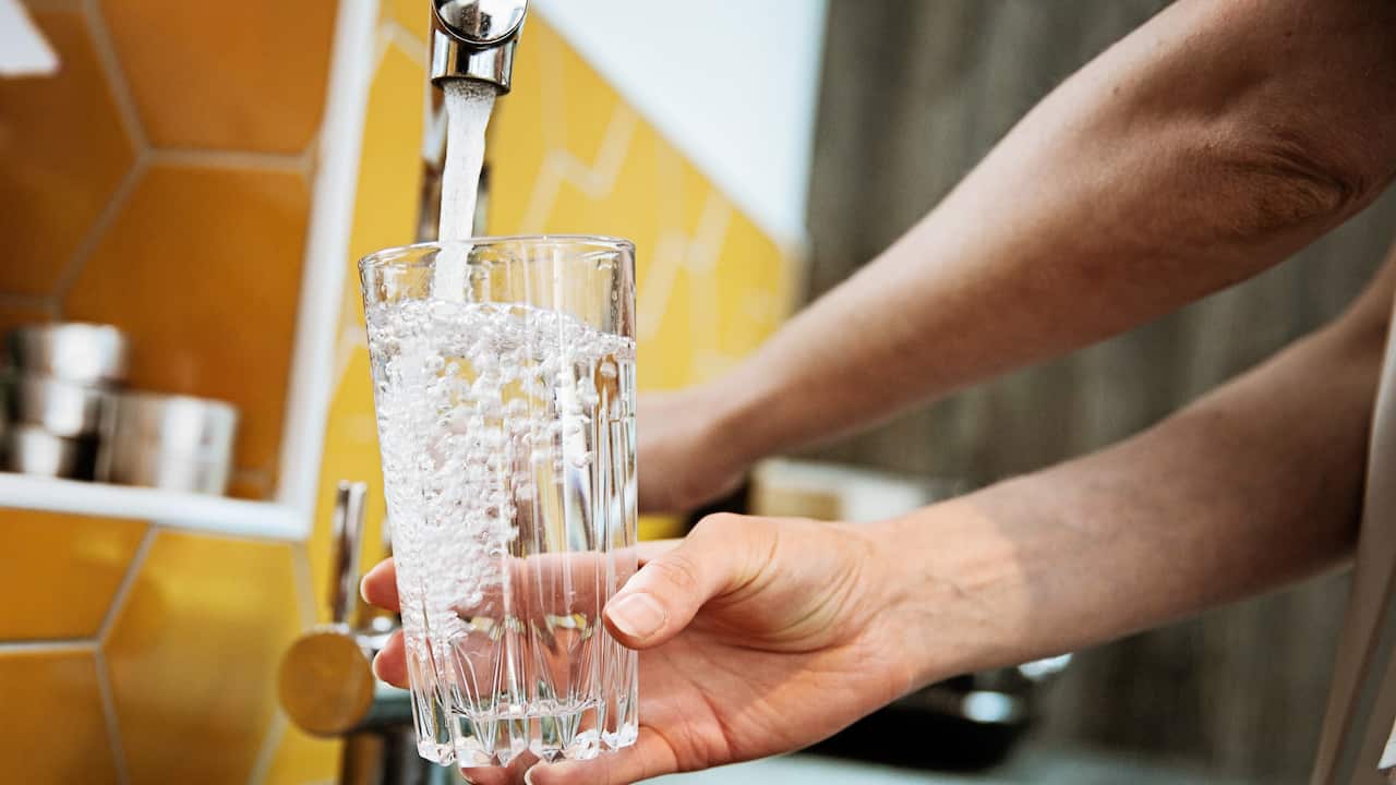 drinking water, tap water, health alert, water alert, melbourne suburbs