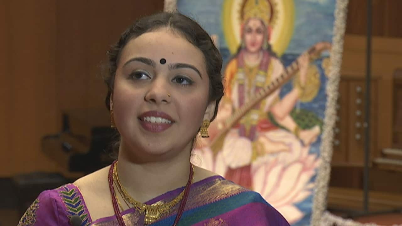 Carnatic singer Sakthi Ravitharan