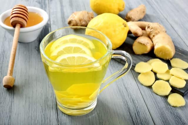 Tea with ginger and honey
