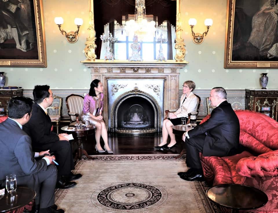 ท่านกงสุลใหญ่ หัทยา คูสกุล ขณะเข้าพบตัวแทนทางการออสเตรเลีย