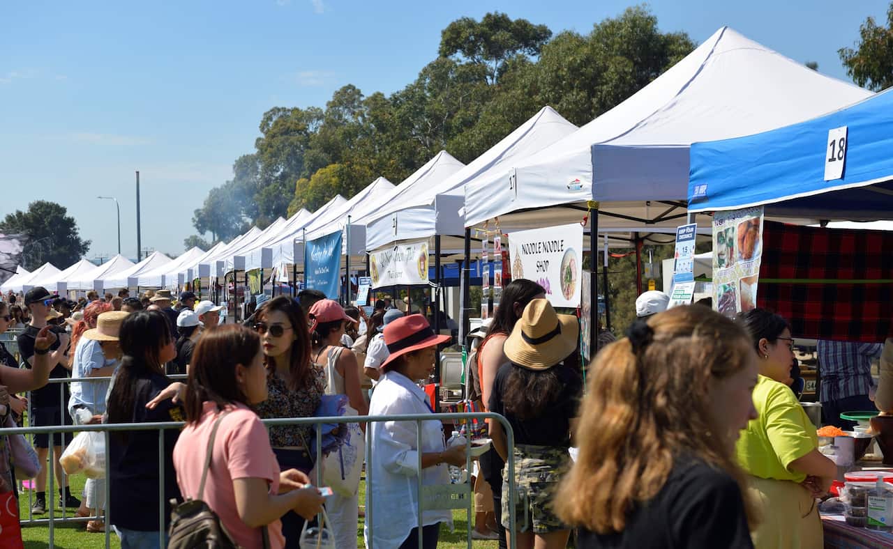 ร้านจำหน่ายอาหารไทยภายในงาน