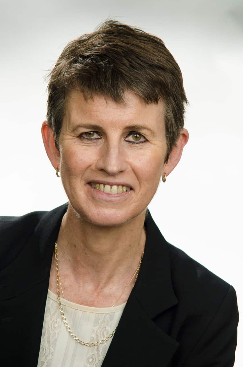 Dr Bronwyn Evans