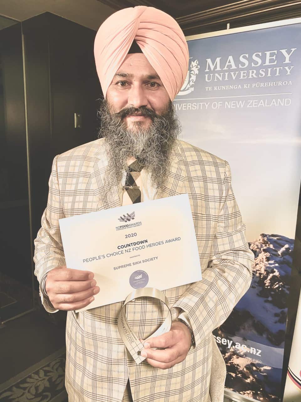 Sikh community wins peoples' choice award as 'Food Heroes' in New Zealand