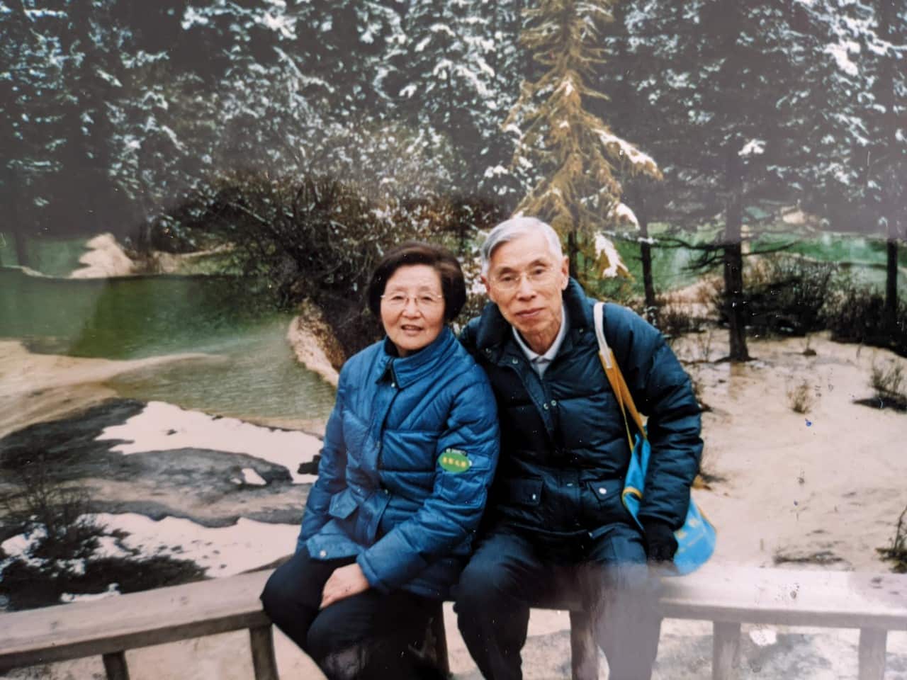 翁行泰与贝寿菊夫妇。