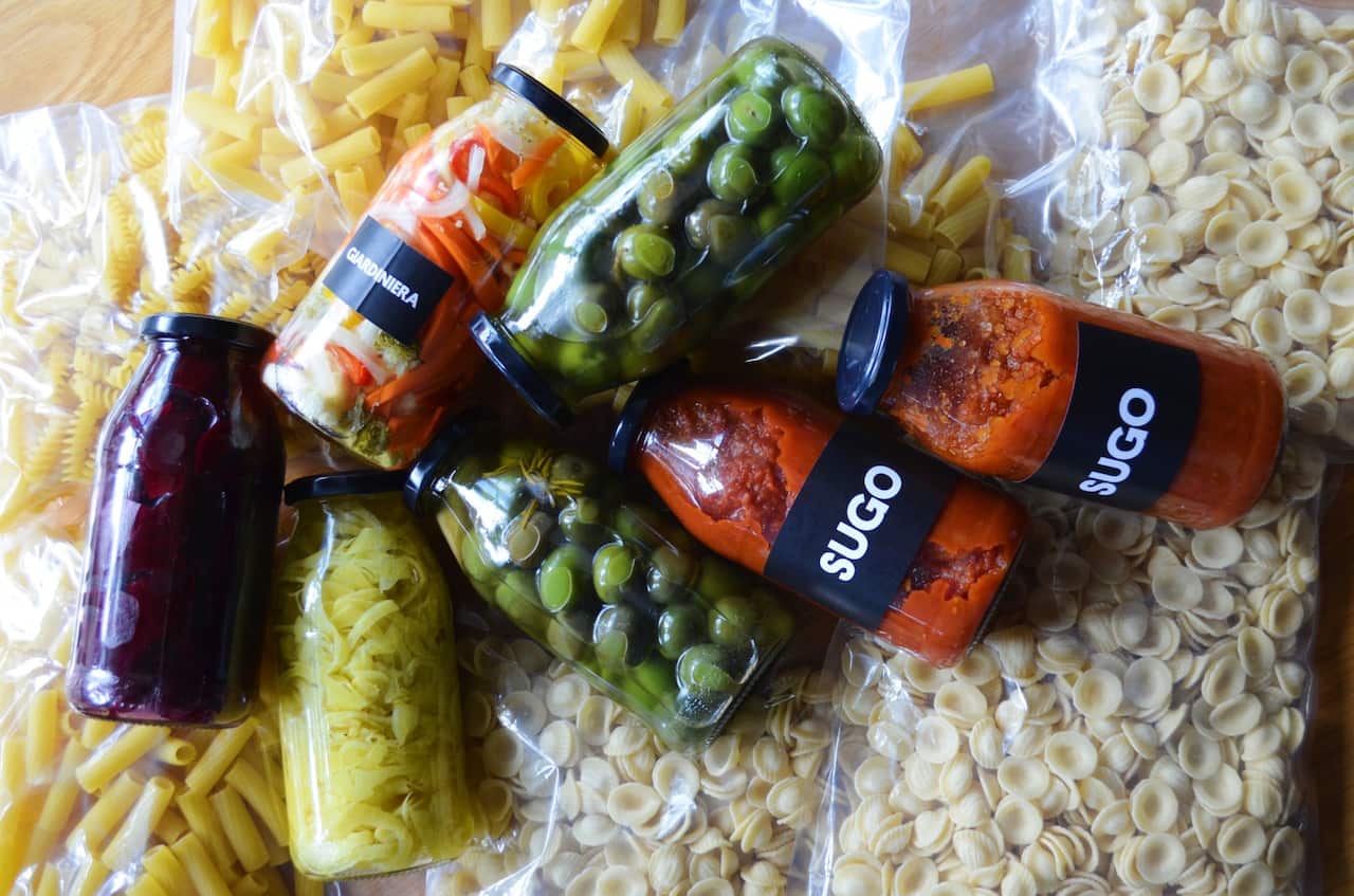 Marco, Daniele e Andrea non si sono limitati a vendere i loro prodotti o a rivendere quelli altrui, ma hanno creato un nuovo brand,con tanto di packaging ad hoc