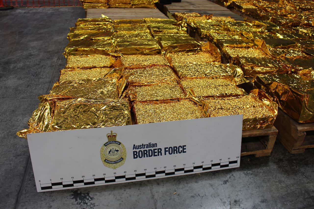 Foreign students charged over illicit tobacco import