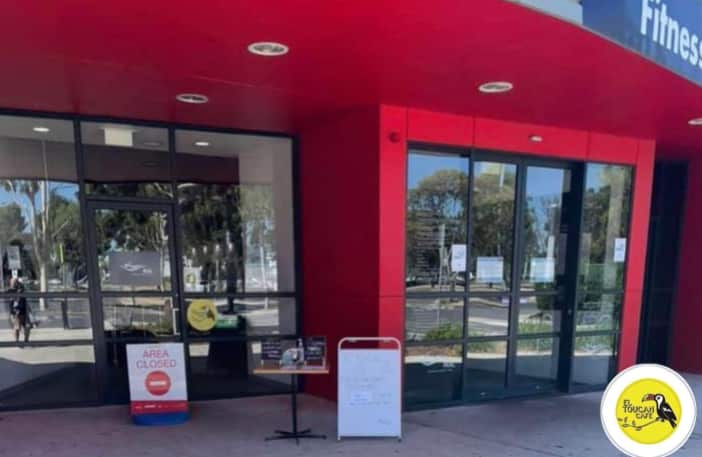 El Toucan Café, cerrado.