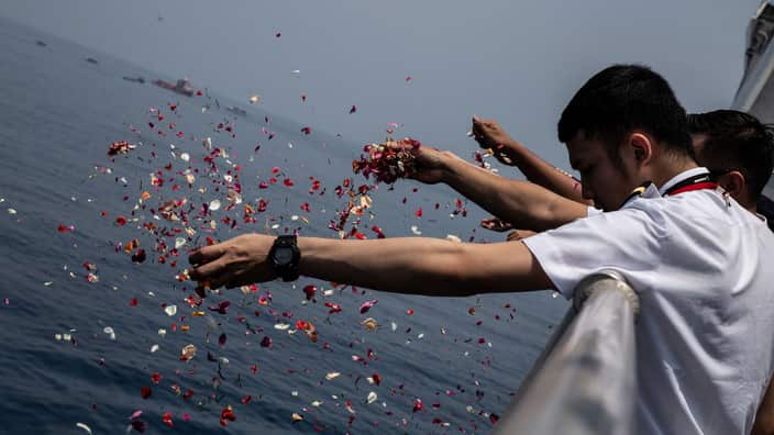Families Member of victim of Lion Air Plane Crash visit the crash site at Karawang Sea, West Java, Indonesia, Nov 6, 2018.