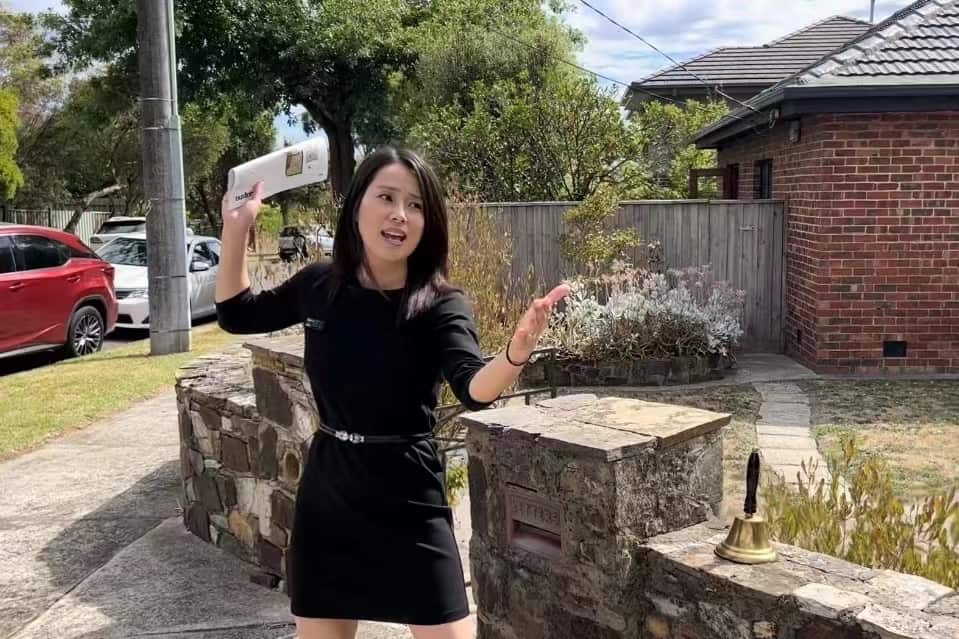 Chinese Australian female Auctioneer Demi Liu