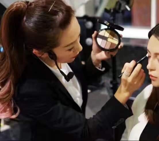 Michelle Sun was the chief makeup artist of an internationally renowned makeup brand