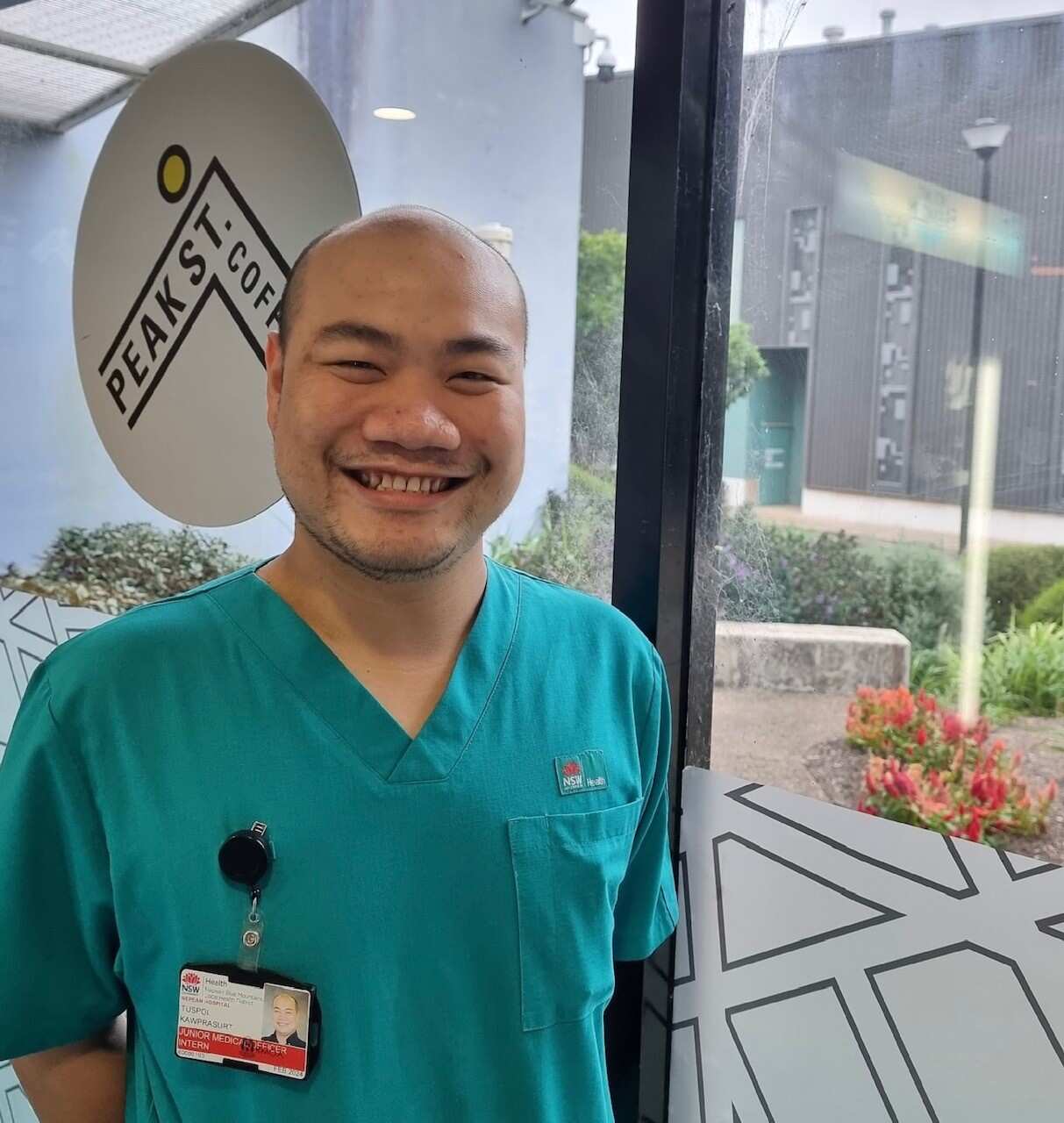 คุณทัศน์พล กาวประเสริฐ ที่ขณะนี้ทำงานเป็นแพทย์ฝึกหัดอย่างเต็มตัวที่โรงพยาบาลเนเปียน ในนิวเซาท์เวลส์