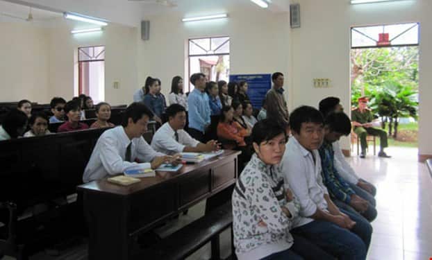 Bốn người bị kết tội tổ chức vượt biên tại phiên sơ thẩm, TAND tỉnh Bà Rịa-Vũng Tàu