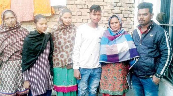 Relatives of Chander Shekhar in Haveli village, Hoshiarpur district.