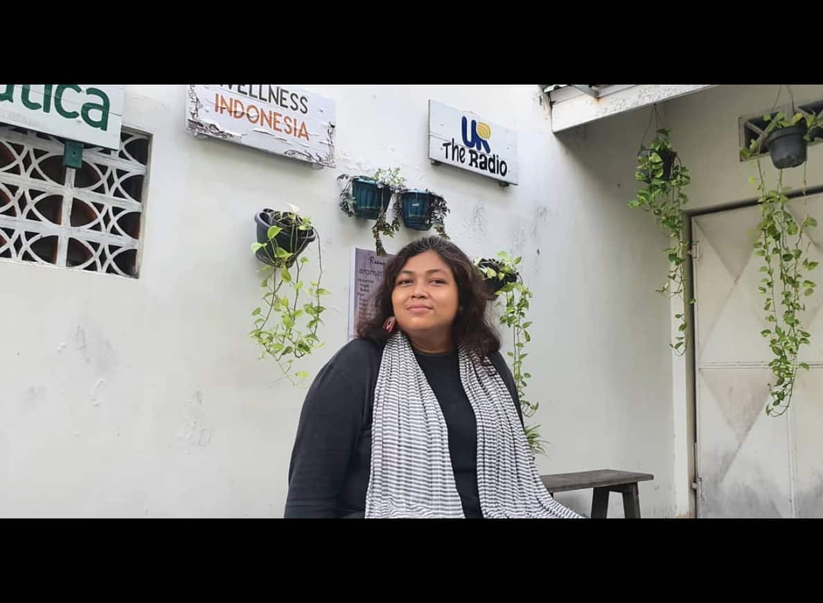 Ulin Rostithi radio online